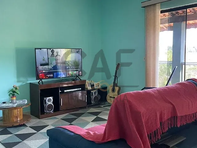 Casa com 376m² 3 quartos e 2 banheiros, à venda, no bairro Florianópolis em Jaguariúna