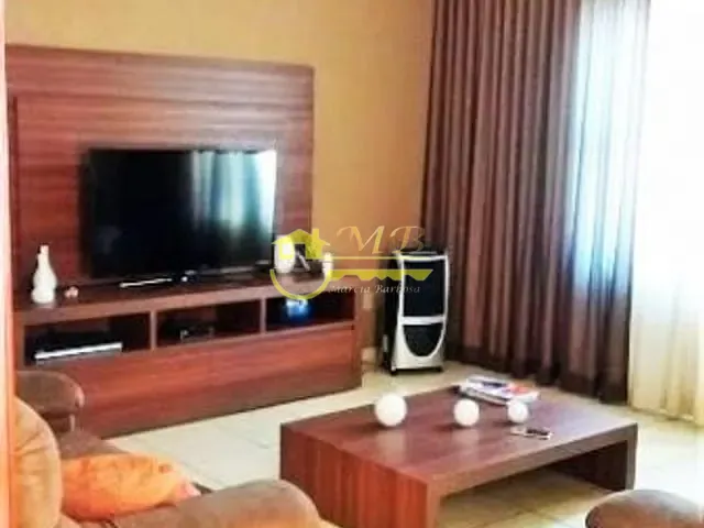 Casa com 400m² 3 quartos e 3 banheiros, à venda, no bairro Jardim Paraiso de Viracopos em Campinas