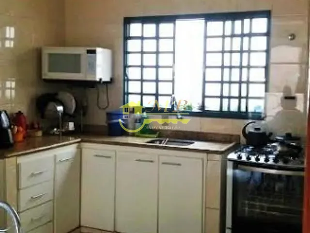 Casa com 400m² 3 quartos e 3 banheiros, à venda, no bairro Jardim Paraiso de Viracopos em Campinas