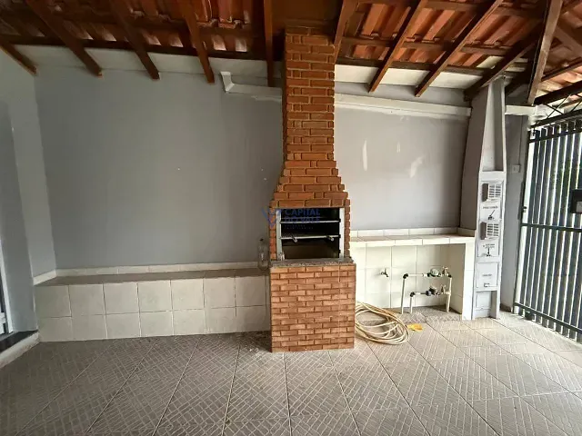 Casa 3 quartos e 3 banheiros, para alugar, no bairro Jardim Satélite em São José dos Campos