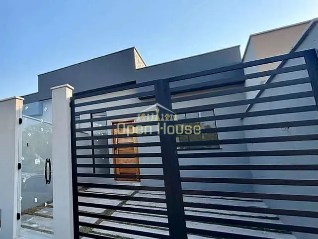 Casa 2 quartos e 20 banheiros, à venda, no bairro Varjão em Pinheiral
