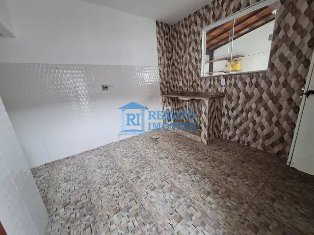 Casa 1 quarto e 1 banheiro, para alugar, no bairro Centro em Maricá