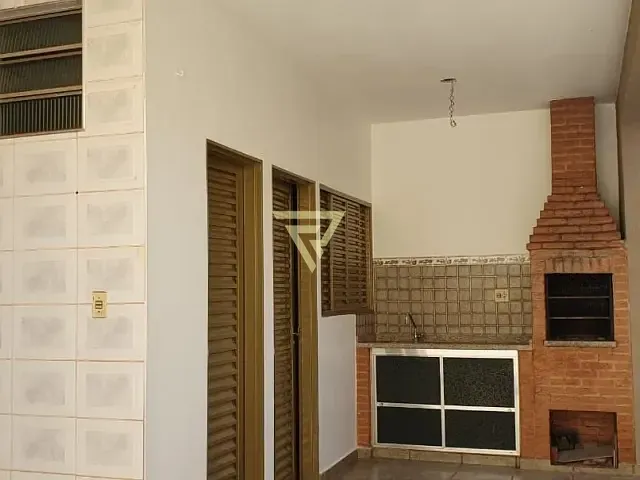 Casa com 205m² 3 quartos e 2 banheiros, à venda, no bairro Jardim Joaquim Procópio de Araújo Ferraz em Ribeirão Preto