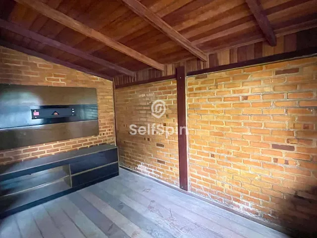 Casa 3 quartos e 2 banheiros, para alugar, no bairro Itaipu em Niterói