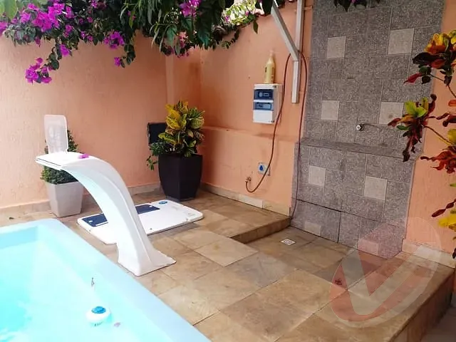 Casa com 250m² 4 quartos e 4 banheiros, à venda, no bairro Caiçara em Praia Grande