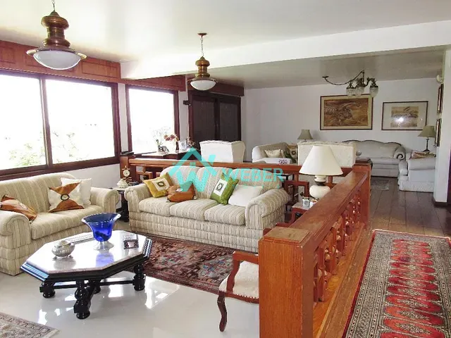 Casa 4 quartos e 4 banheiros, à venda, no bairro Vila Nova em Novo Hamburgo