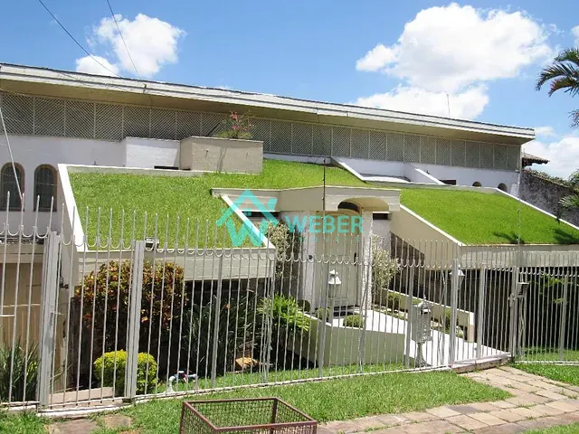Casa 4 quartos e 4 banheiros, à venda, no bairro Vila Nova em Novo Hamburgo
