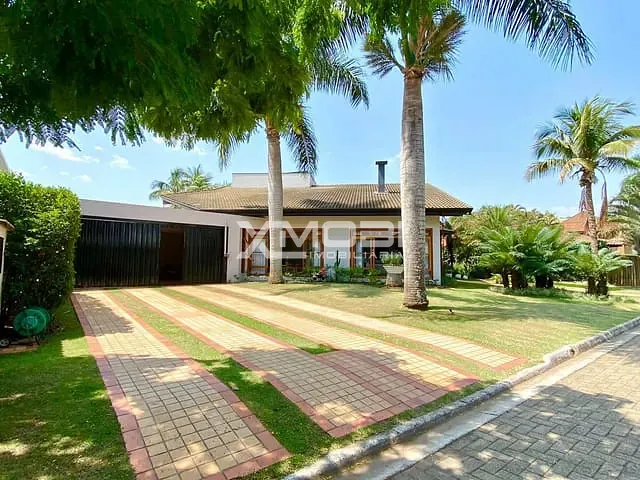 Casa com 1012m² 4 quartos e 6 banheiros, à venda, no bairro Jardim Santa Teresa em Jundiaí