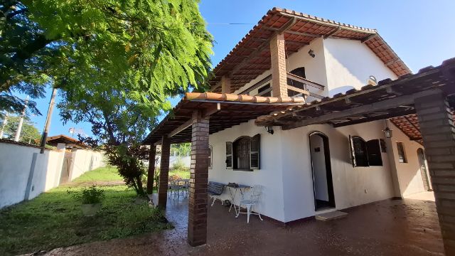 Casa com 480m² 6 quartos e 3 banheiros, à venda, no bairro Jardim Atlântico Central (Itaipuaçu) em Maricá