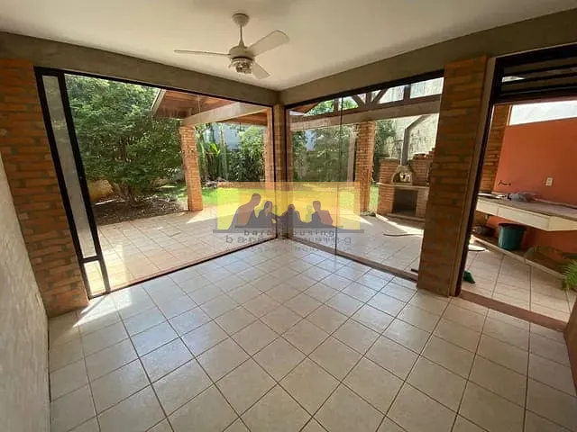 Casa com 490m² 4 quartos e 2 banheiros, à venda, no bairro Parque das Universidades em Campinas