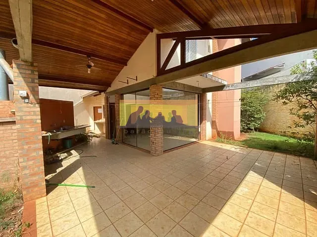 Casa com 490m² 4 quartos e 2 banheiros, à venda, no bairro Parque das Universidades em Campinas