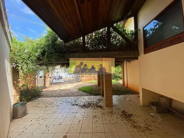 Casa com 490m² 4 quartos e 2 banheiros, à venda, no bairro Parque das Universidades em Campinas