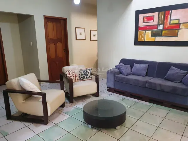 Casa com 450m² 3 quartos e 4 banheiros, à venda, no bairro Cristo Rei em Teresina