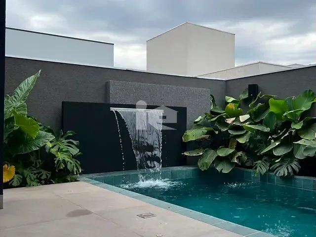Casa com 357m² 3 quartos e 3 banheiros, à venda, no bairro Gran Residence em Arapongas