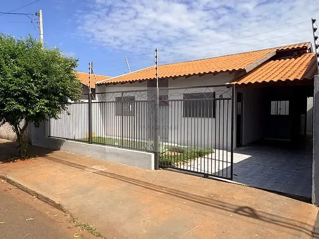 Casa com 158m² 2 quartos e 1 banheiro, para alugar, no bairro Conjunto Jose Erdei em Rolândia