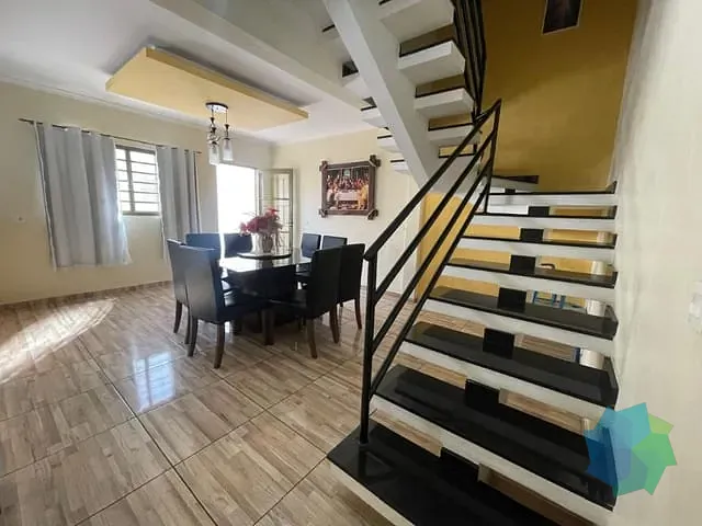 Casa com 163m² 3 quartos e 2 banheiros, à venda, no bairro Jardim Santa Marta em Salto