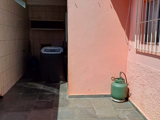 Casa com 250m² 4 quartos e 3 banheiros, à venda, no bairro Jardim Santa Edwiges em São Paulo