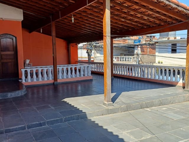Casa com 250m² 4 quartos e 3 banheiros, à venda, no bairro Jardim Santa Edwiges em São Paulo