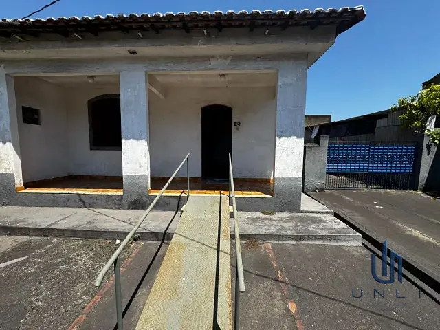 Casa 3 quartos e 1 banheiro, à venda, no bairro Conforto em Volta Redonda