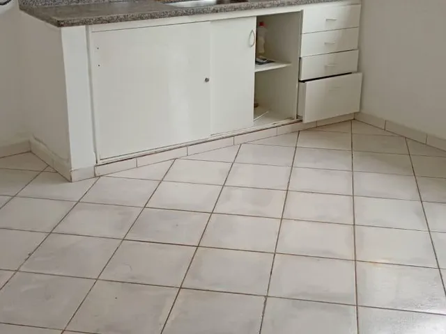 Casa com 360m², para alugar, no bairro Parque São Domingos em São Paulo