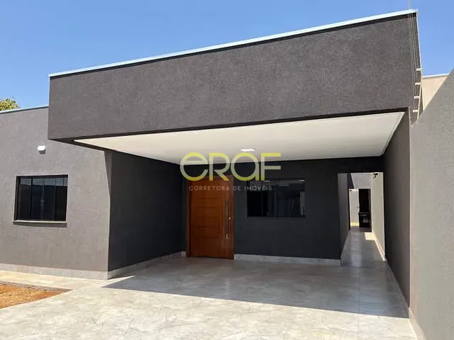 Casa com 300m² 3 quartos e 2 banheiros, à venda, no bairro Parque Serrano em Formosa