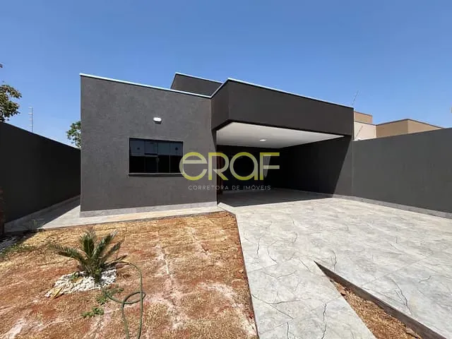 Casa com 300m² 3 quartos e 2 banheiros, à venda, no bairro Parque Serrano em Formosa
