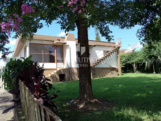 Casa com 480m² 3 quartos e 2 banheiros, à venda, no bairro Centro em Arroio do Meio