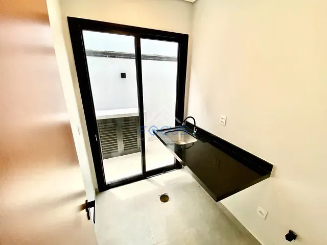 Casa com 225m² 3 quartos e 5 banheiros, à venda, no bairro Gramadão em Jundiaí