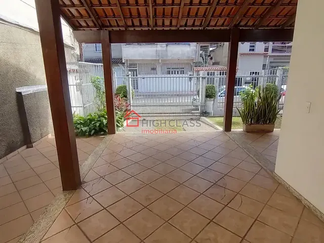 Casa com 360m² 3 quartos e 3 banheiros, à venda, no bairro Santa Inês em Vila Velha