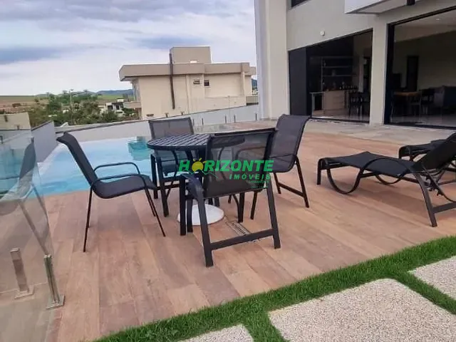 Casa com 500m² 4 quartos e 5 banheiros, à venda, no bairro Piedade em Caçapava