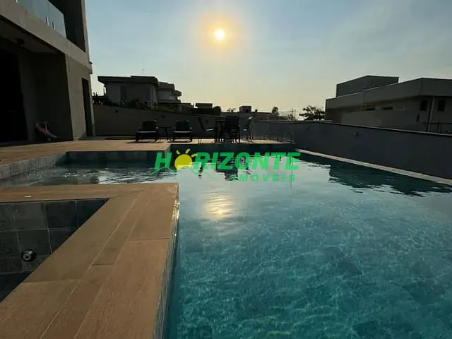 Casa com 500m² 4 quartos e 5 banheiros, à venda, no bairro Piedade em Caçapava