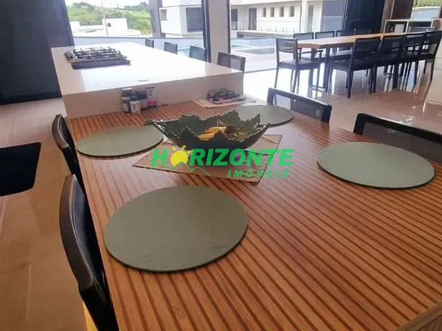 Casa com 500m² 4 quartos e 5 banheiros, à venda, no bairro Piedade em Caçapava