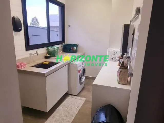 Casa com 500m² 4 quartos e 5 banheiros, à venda, no bairro Piedade em Caçapava
