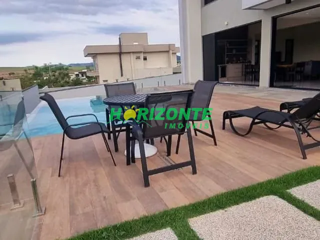 Casa com 500m² 4 quartos e 5 banheiros, à venda, no bairro Piedade em Caçapava