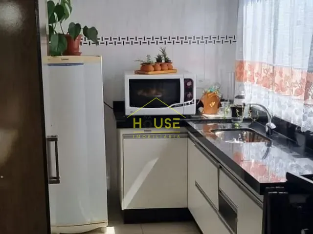 Casa com 240m² 3 quartos e 2 banheiros, à venda, no bairro Pozzobon em Votuporanga