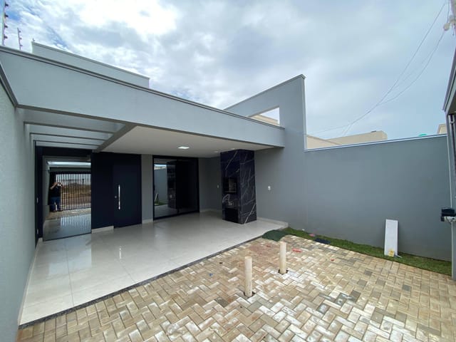 Casa com 180m² 3 quartos e 1 banheiro, à venda, no bairro Jardim Iporã em Sinop