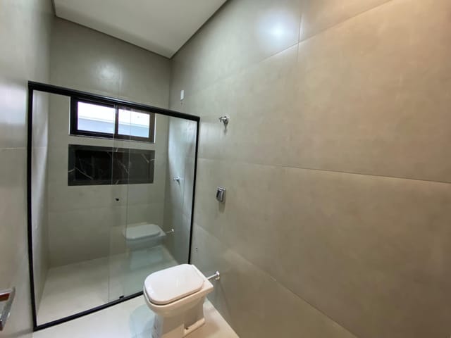 Casa com 180m² 3 quartos e 1 banheiro, à venda, no bairro Jardim Iporã em Sinop