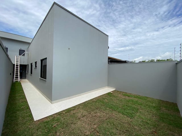 Casa com 180m² 3 quartos e 1 banheiro, à venda, no bairro Jardim Iporã em Sinop