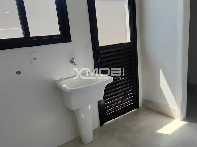 Casa com 306m² 3 quartos e 4 banheiros, à venda, no bairro Jardim Celeste em Jundiaí