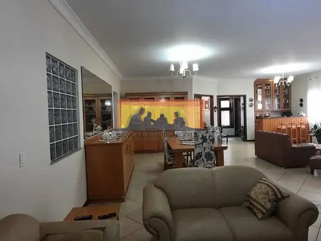 Casa com 813m² 3 quartos e 2 banheiros, à venda, no bairro Cidade Universitária em Campinas