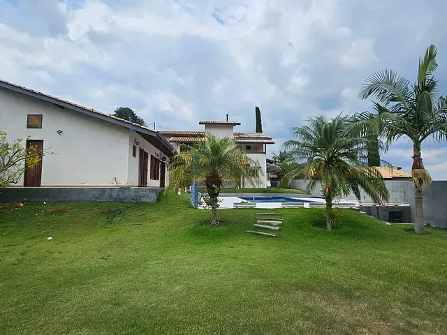 Casa 4 quartos e 2 banheiros, à venda, no bairro Batatuba em Piracaia