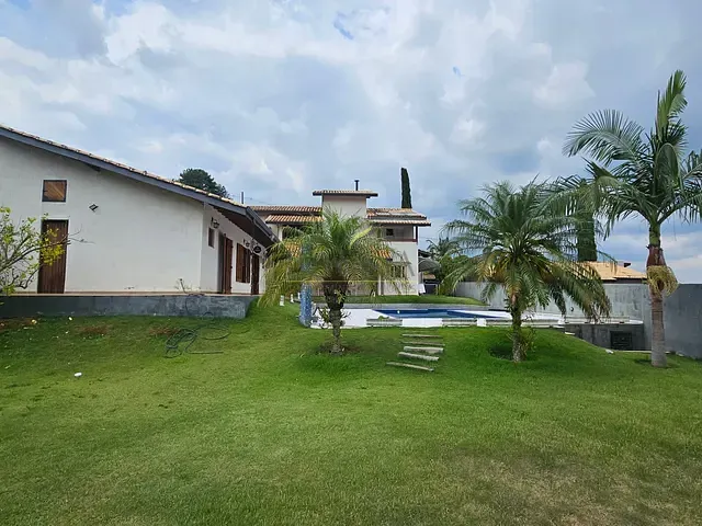 Casa 4 quartos e 2 banheiros, à venda, no bairro Green Village Residence (Batatuba) em Piracaia