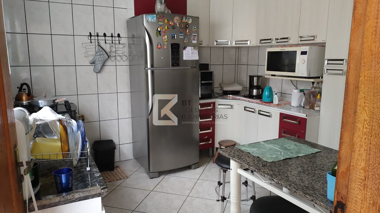 Casa à venda com 3 quartos, 163m² - Foto 3