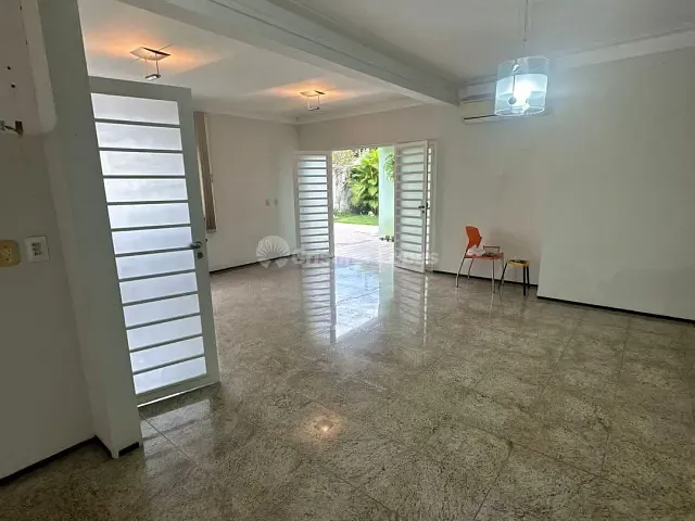 Casa com 880m² 3 quartos e 5 banheiros, à venda, no bairro São Cristóvão em Teresina