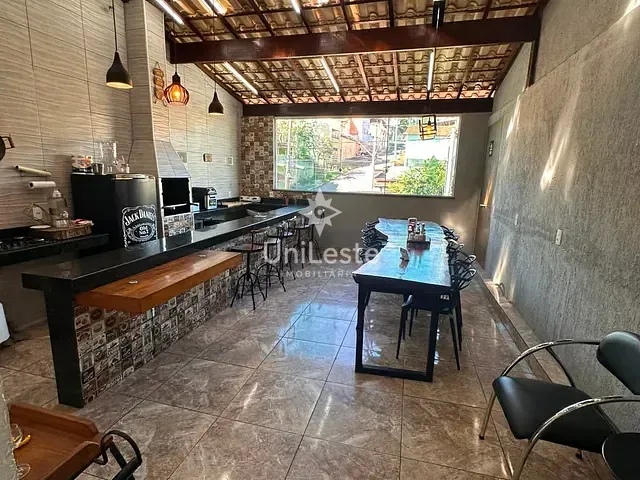 Casa 3 quartos e 3 banheiros, à venda, no bairro Nova Vista em Sabará