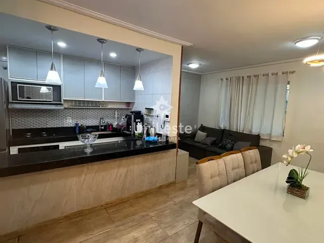 Casa 3 quartos e 3 banheiros, à venda, no bairro Nova Vista em Sabará