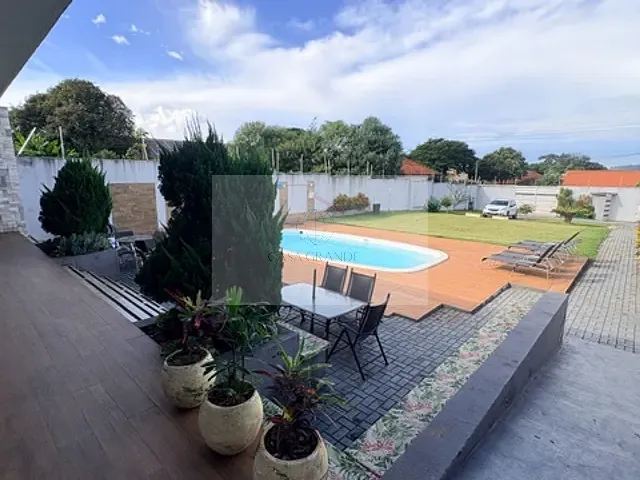 Casa com 750m² 1 quarto e 2 banheiros, à venda, no bairro Centro em Rolândia