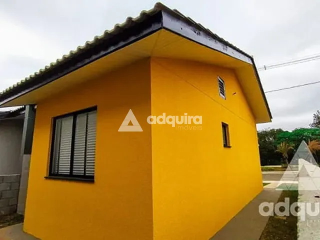 Casa 2 quartos e 1 banheiro, à venda, no bairro Uvaranas em Ponta Grossa