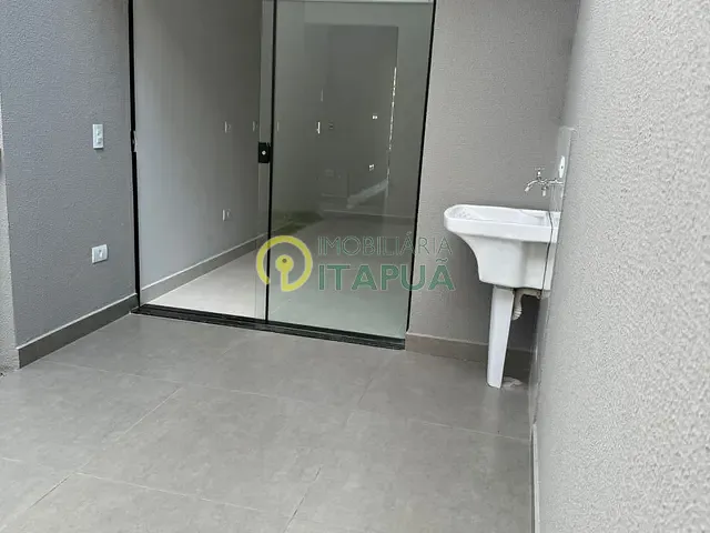 Casa com 126m² 3 quartos e 2 banheiros, à venda, no bairro Loteamento Morada das Flores em Cambé