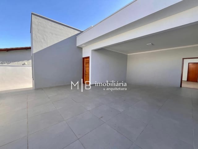Casa com 339m² 3 quartos e 2 banheiros, à venda, no bairro Alto Vila em Lavras